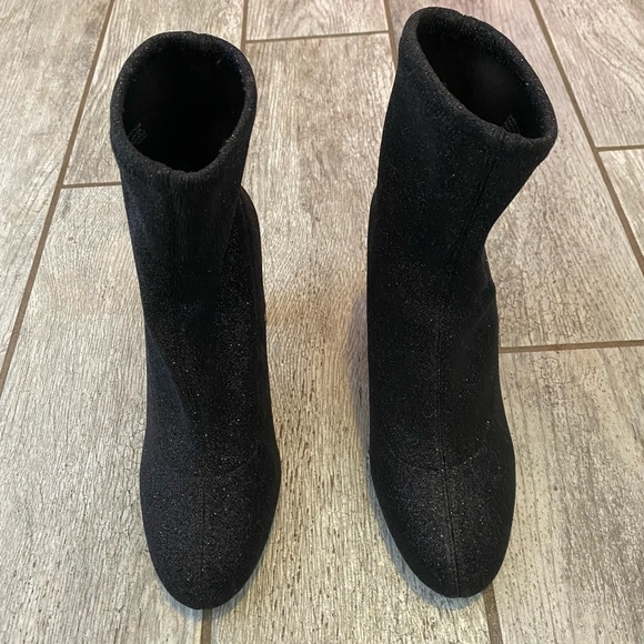 MICHAEL KORS MANDY BOOTIE - Picture 9 of 10